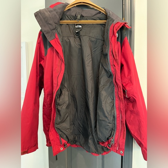 The North Face Men’s Jacket - Picture 3 of 5